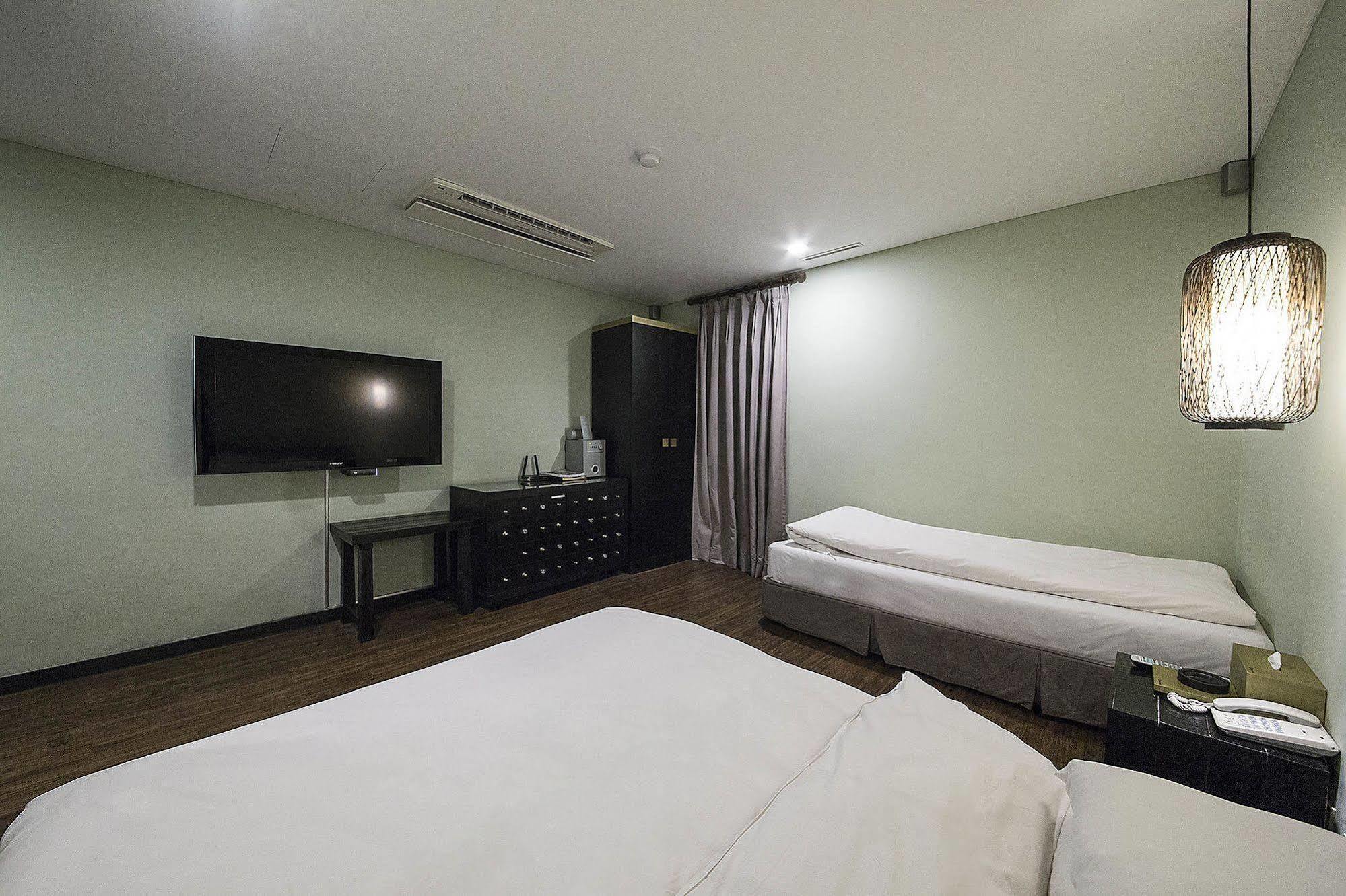 Mate Hotel Seoul Gimpo Eksteriør billede