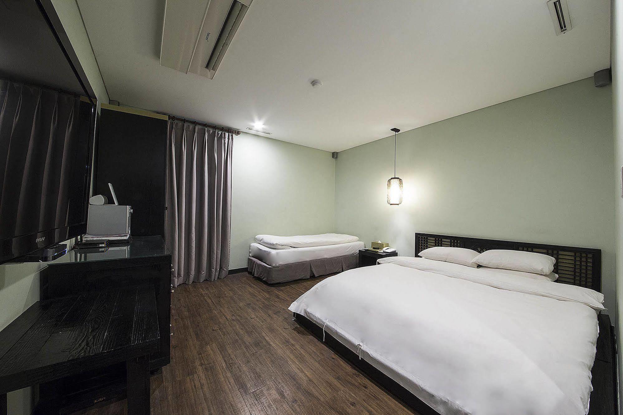 Mate Hotel Seoul Gimpo Eksteriør billede